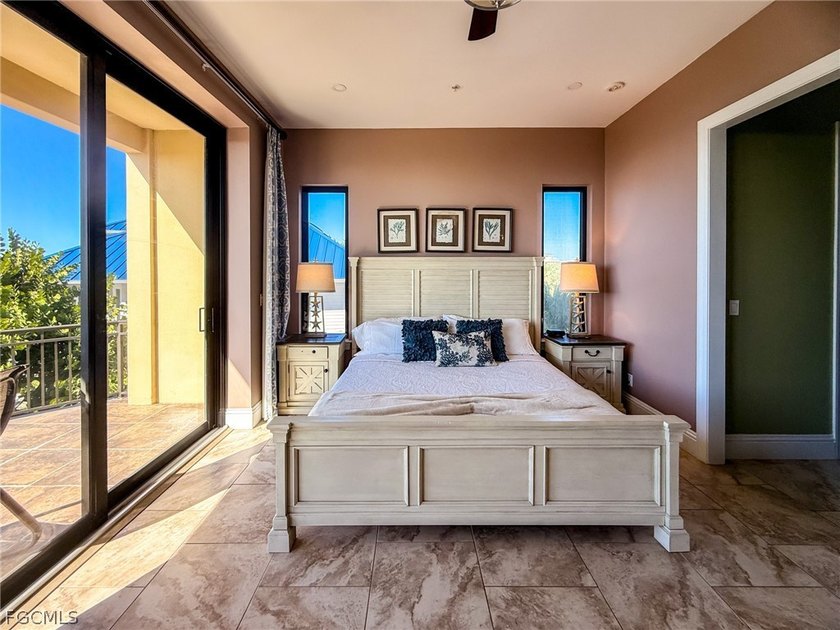 Beauty &amp; The Beach is one of the most extraordinary Gulf-front - photo 34