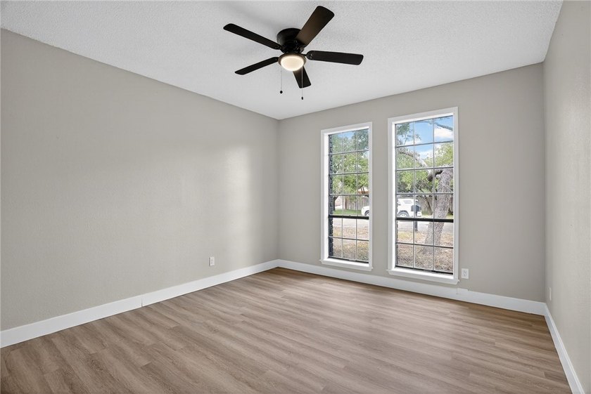 Welcome to 107 Cherry Hills Drive, located in the desirable - photo 8