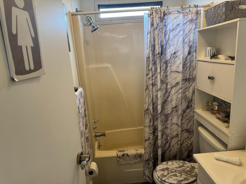 Excellent Manufactured Modular Mobile Home. The house is located - photo 16