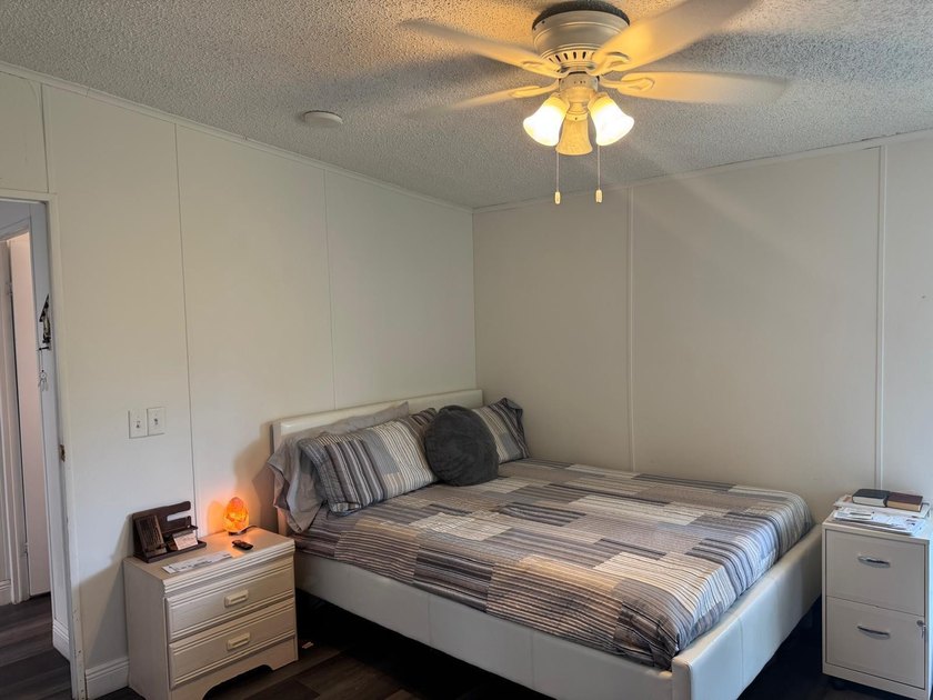 Excellent Manufactured Modular Mobile Home. The house is located - photo 17