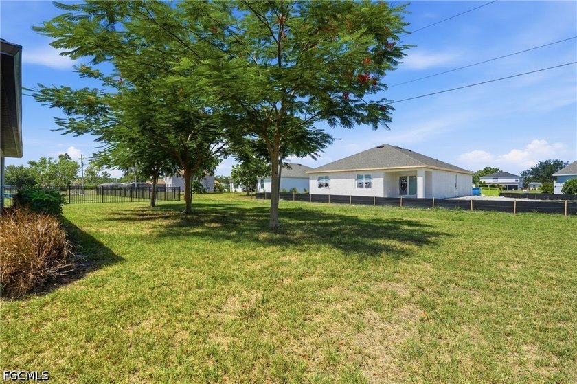 NEWER CONSTRUCTION HOME IN BURNT STORE VILLAGE | 4 BEDROOMS + - photo 26