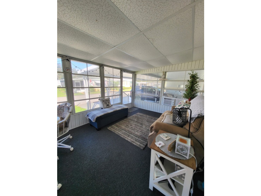 BEAUTIFULLY MAINTAINED MOVE IN READY HOME is a must see to - photo 9