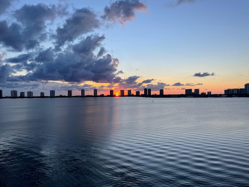 Enjoy sweeping, panoramic Intracoastal views from every room in - photo 30
