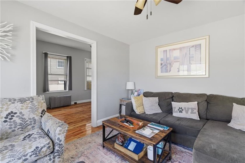 Welcome home to this charming Colonial in the heart of - photo 12