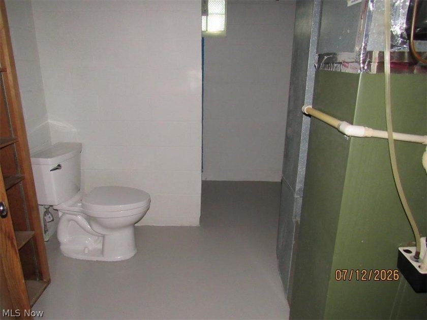 Move in condition. Nothing to do but turn the key and move into - photo 15