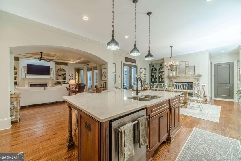 Welcome home to this beautifully designed residence offering - photo 16