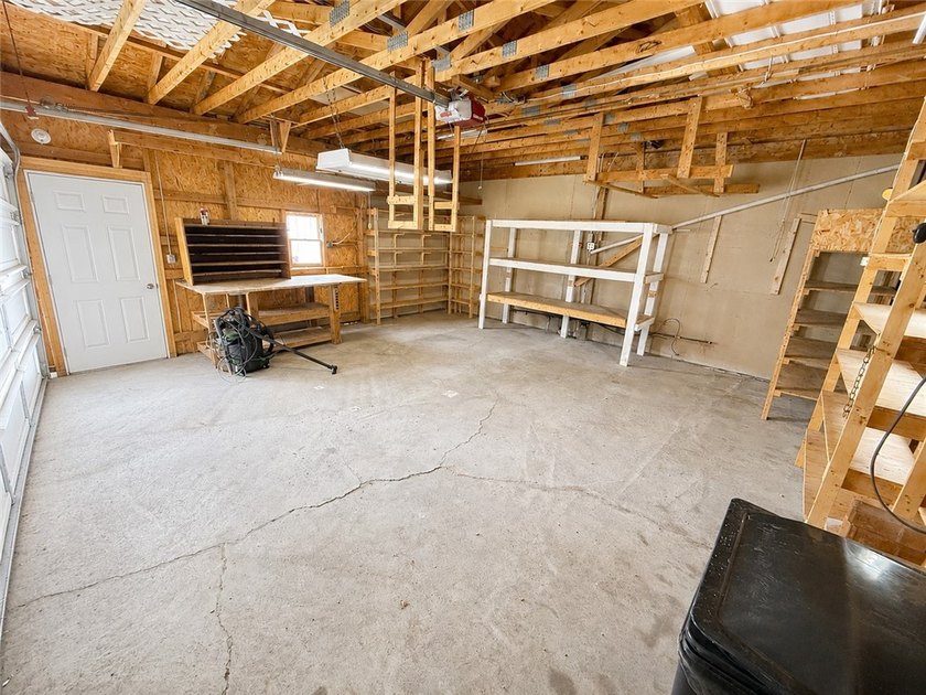Welcome to this charming 3-bedroom, 1-bath ranch, perfectly - photo 20