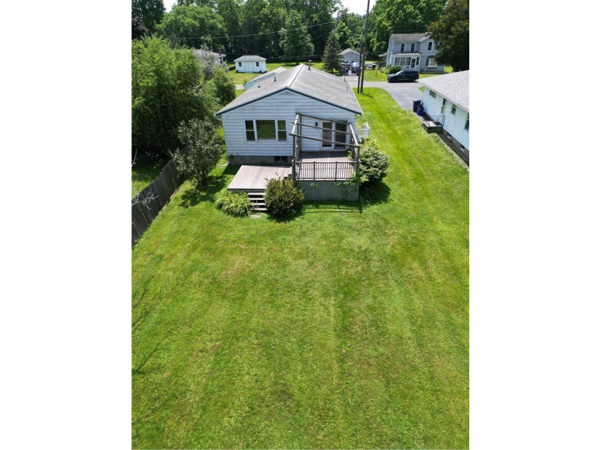 Welcome to this charming 3-bedroom, 1-bath ranch, perfectly - photo 24