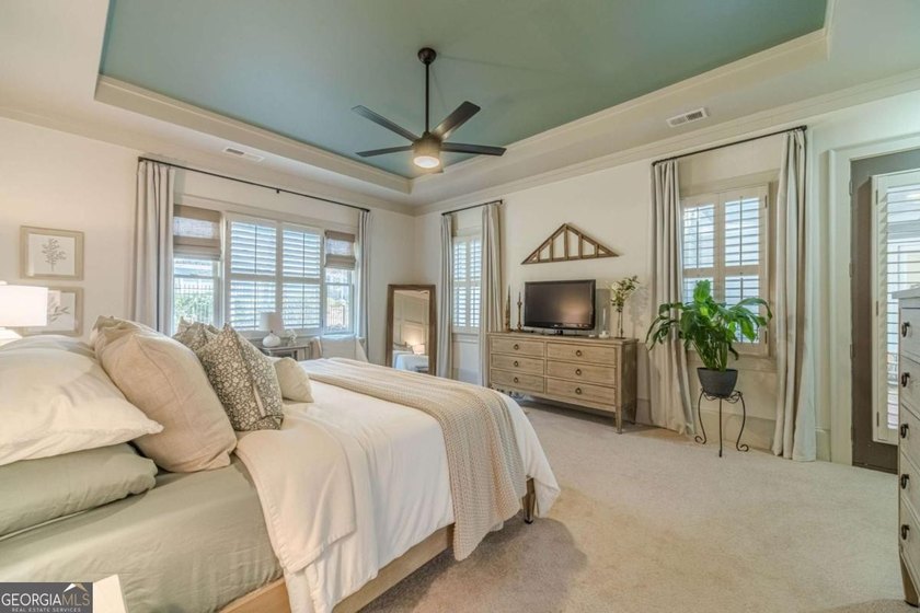 Welcome home to this beautifully designed residence offering - photo 29