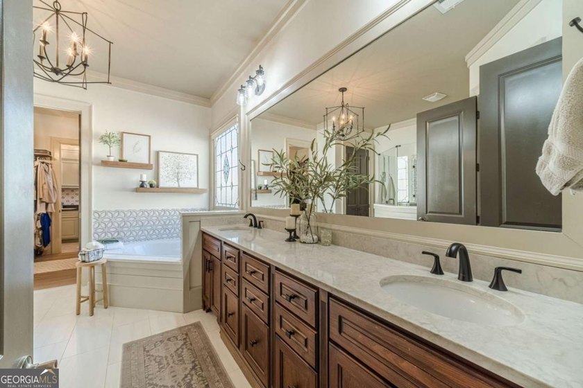Welcome home to this beautifully designed residence offering - photo 30
