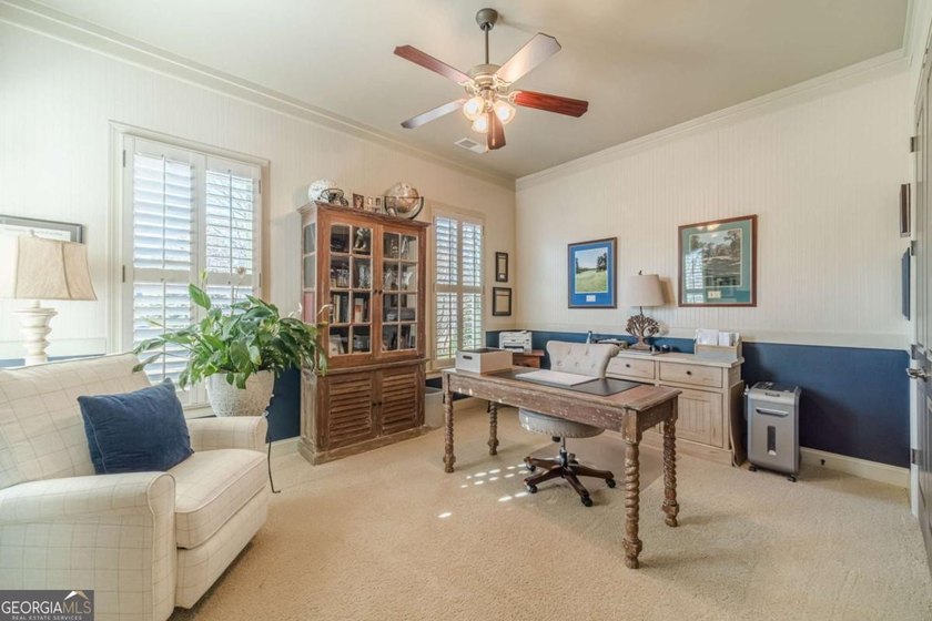 Welcome home to this beautifully designed residence offering - photo 38