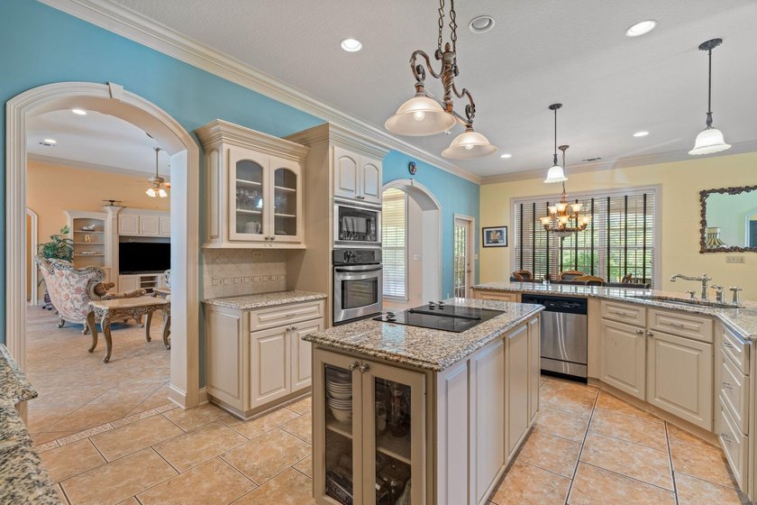 Magnificent Country Estate on 13 Acres with a Pond...Experience - photo 16