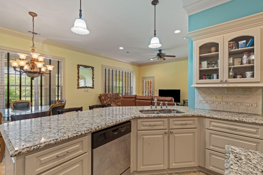 Magnificent Country Estate on 13 Acres with a Pond...Experience - photo 18