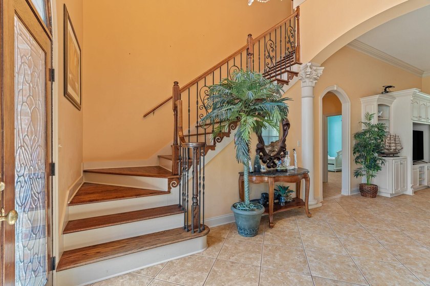 Magnificent Country Estate on 13 Acres with a Pond...Experience - photo 31