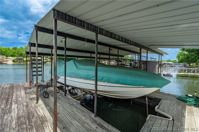 This is one of those homes that's almost impossible to find - photo 43