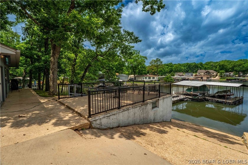This is one of those homes that's almost impossible to find - photo 45