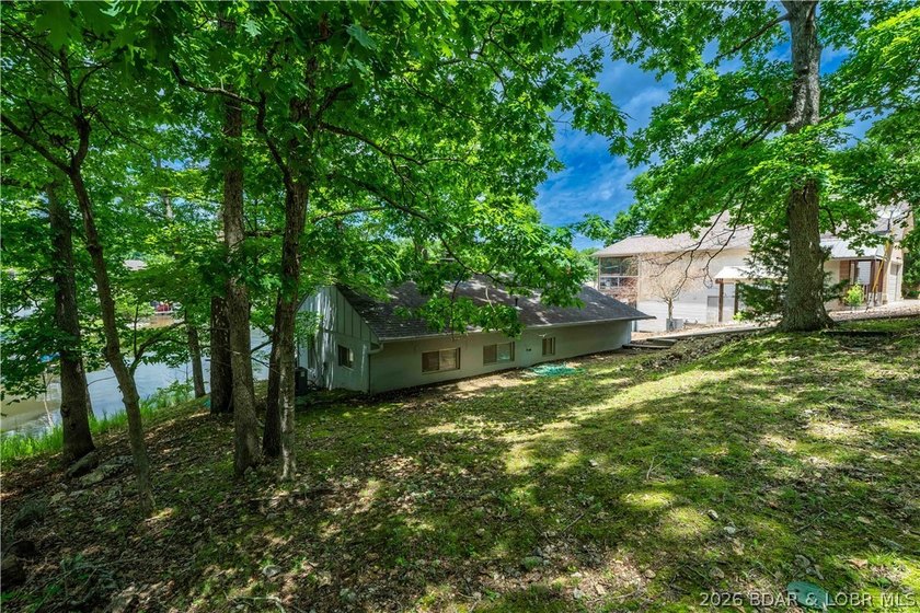 This is one of those homes that's almost impossible to find - photo 47