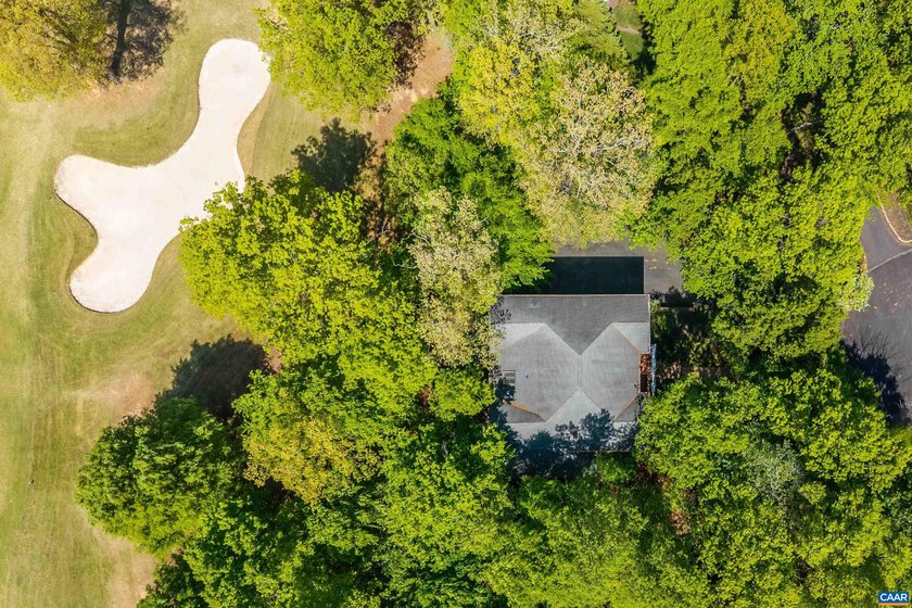 oBeautifully positioned home along the 8th fairway in Glenmore - photo 3