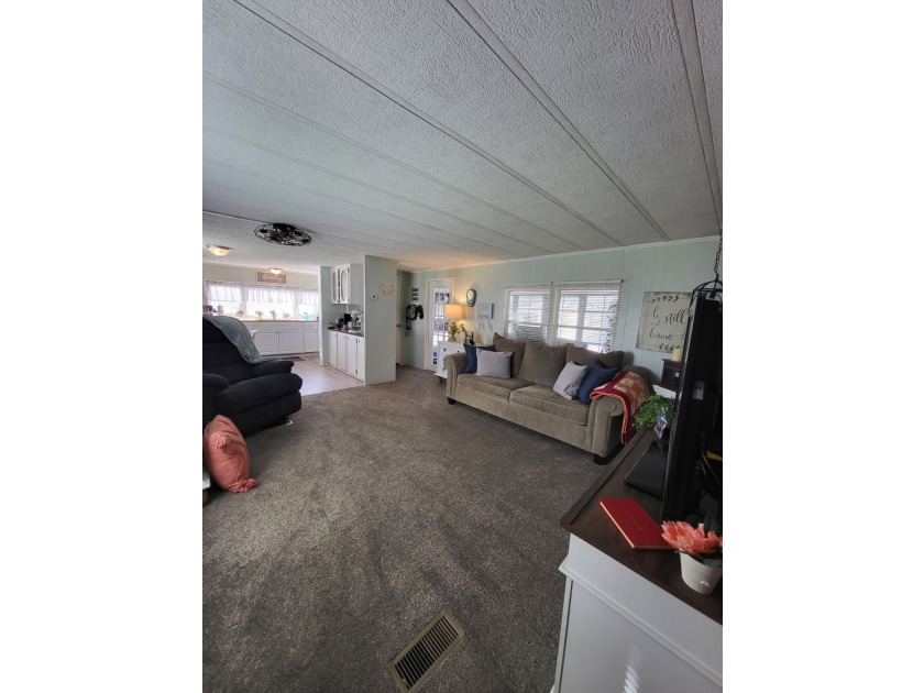 BEAUTIFULLY MAINTAINED MOVE IN READY HOME is a must see to - photo 12