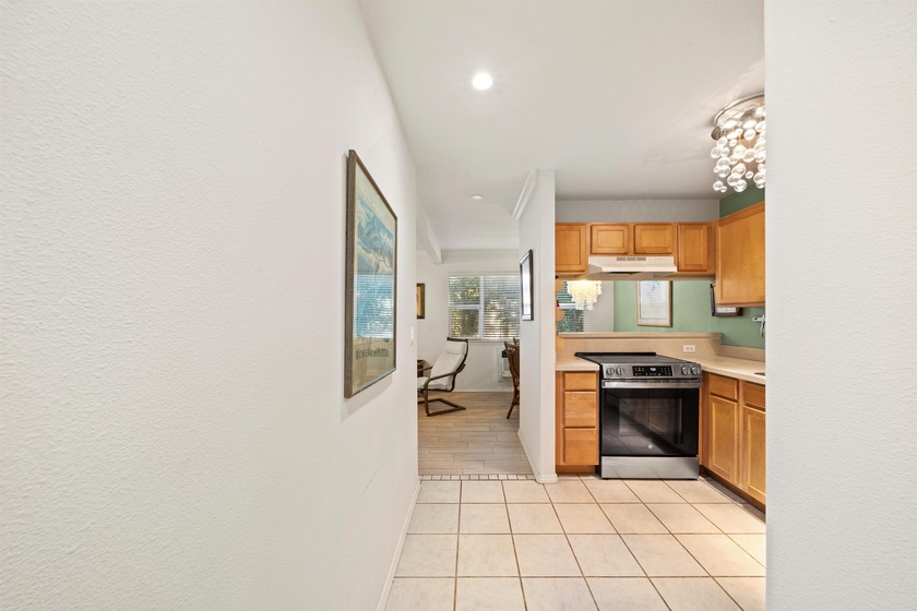 Welcome to Your Perfect Maui Retreat! This beautifully updated - photo 20