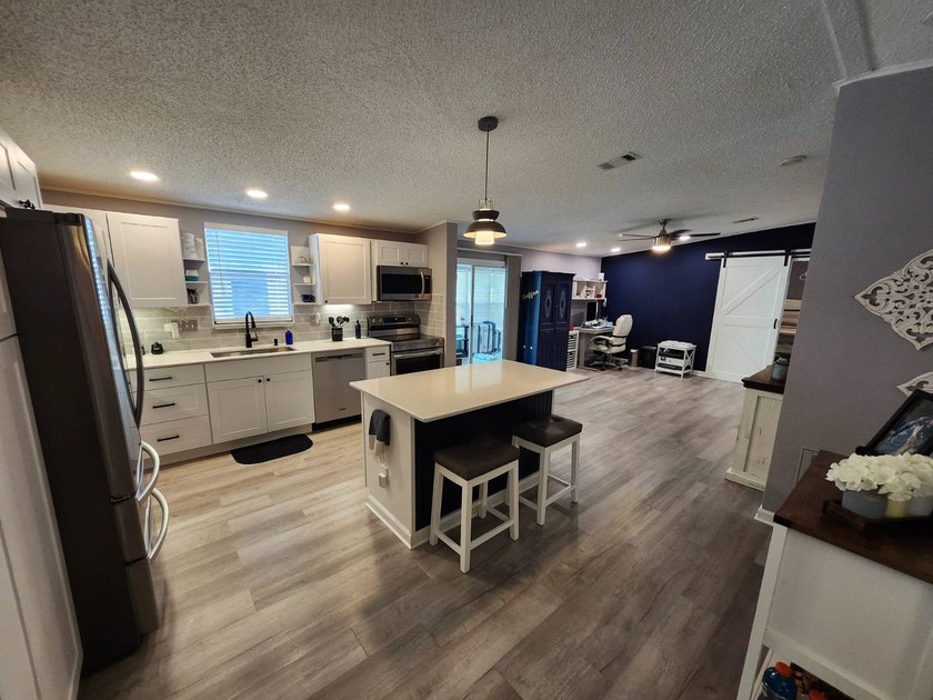 PRICE REDUCED/SELLER IS MOTIVATED/HURRY NOW!! WATERFRONT/NOT A - photo 23