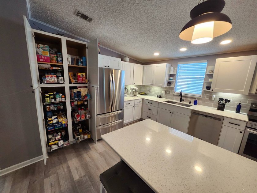 PRICE REDUCED/SELLER IS MOTIVATED/HURRY NOW!! WATERFRONT/NOT A - photo 26