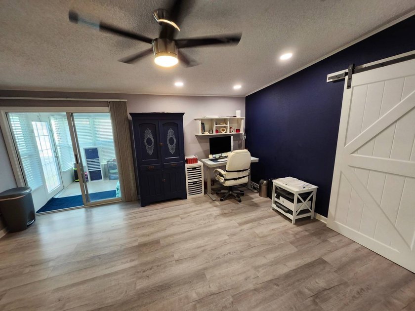 PRICE REDUCED/SELLER IS MOTIVATED/HURRY NOW!! WATERFRONT/NOT A - photo 30