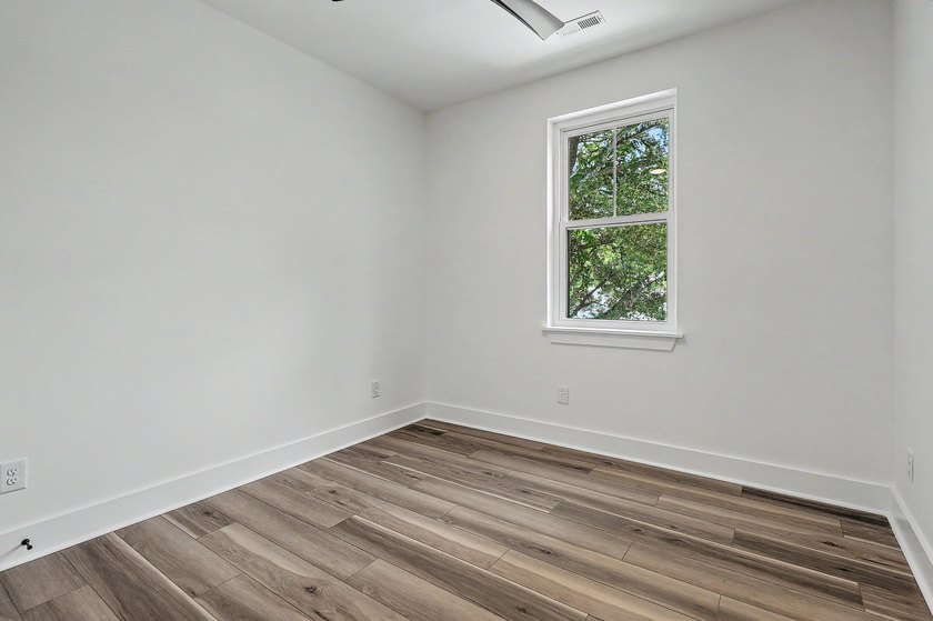 West Ashley's best kept secret! Gorgeous New Construction this - photo 31