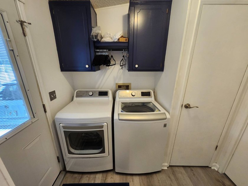 PRICE REDUCED/SELLER IS MOTIVATED/HURRY NOW!! WATERFRONT/NOT A - photo 44