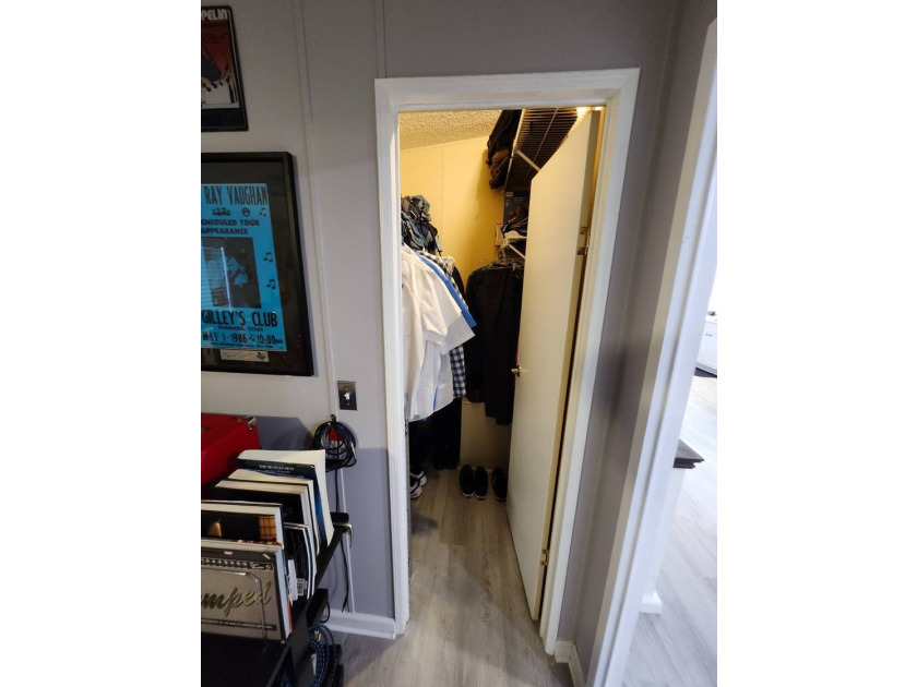 PRICE REDUCED/SELLER IS MOTIVATED/HURRY NOW!! WATERFRONT/NOT A - photo 49