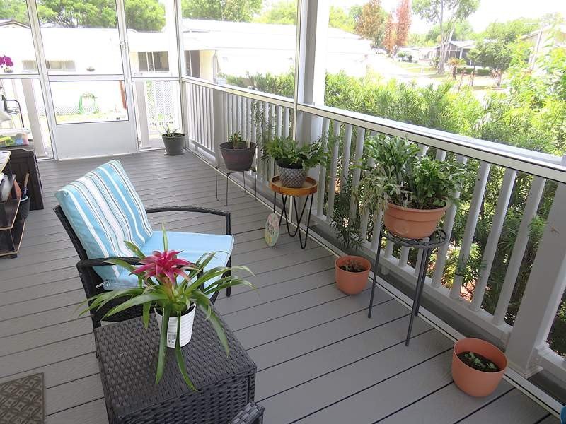 This beautifully maintained 1,248 square foot manufactured home - photo 22