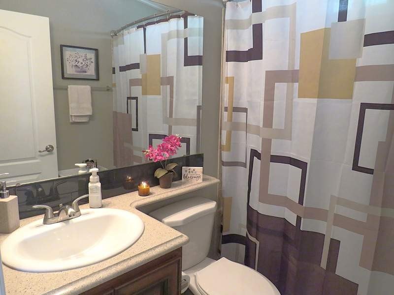 This beautifully maintained 1,248 square foot manufactured home - photo 32