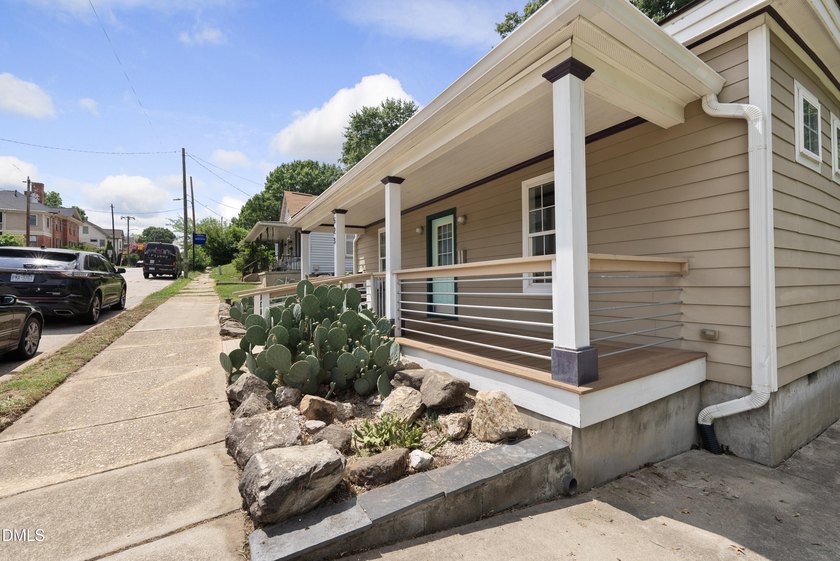 Enjoy low-maintenance living just steps from Historic Oakwood - photo 7