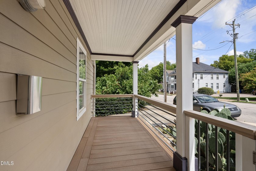 Enjoy low-maintenance living just steps from Historic Oakwood - photo 8