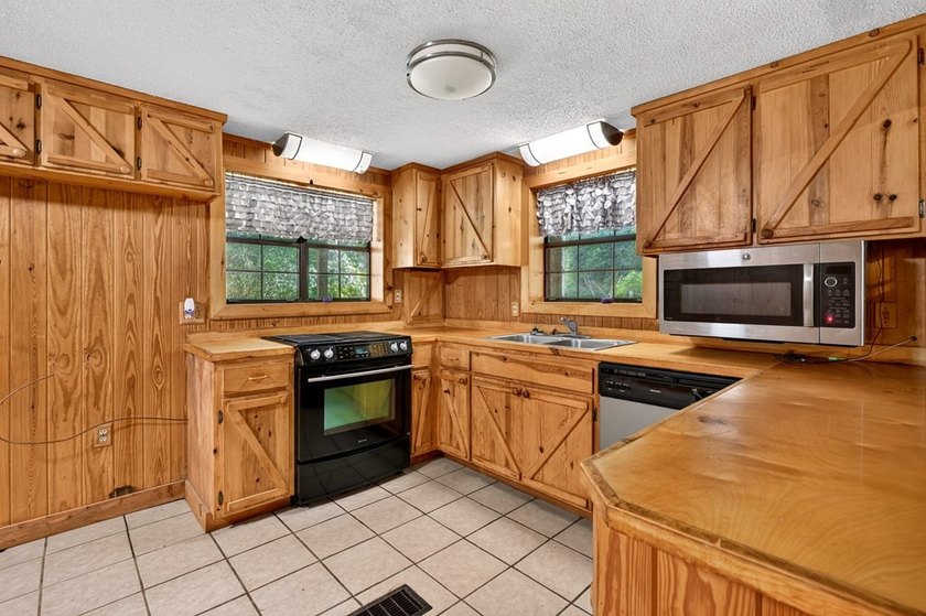Don't miss this log cabin full of Rustic charm located in - photo 19