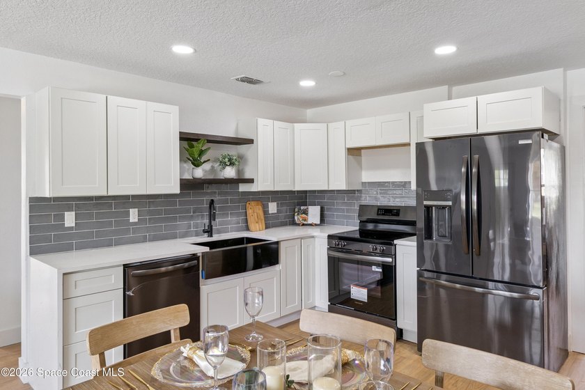 Another Price Reduction! Seller Is Motivated! Whether you're - photo 3