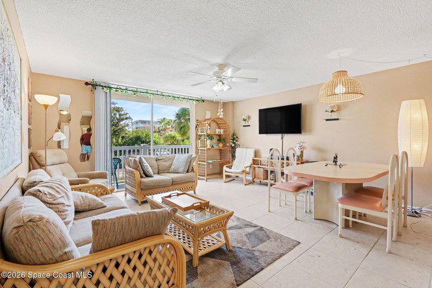 Turn-key, furnished &amp; move-in ready! Oceanfront Community! - photo 2