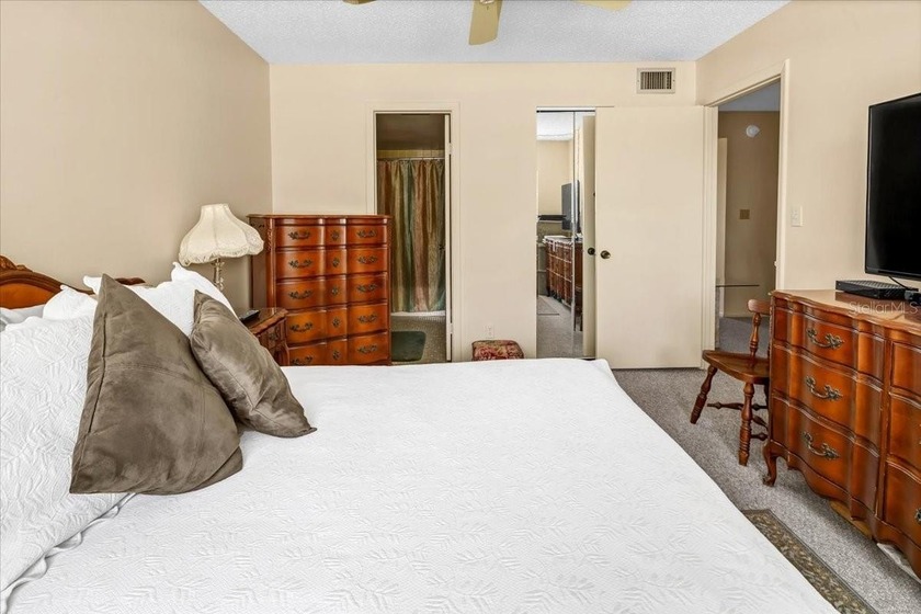 Step into this beautifully maintained 1-bedroom, 1.5-bath condo - photo 15