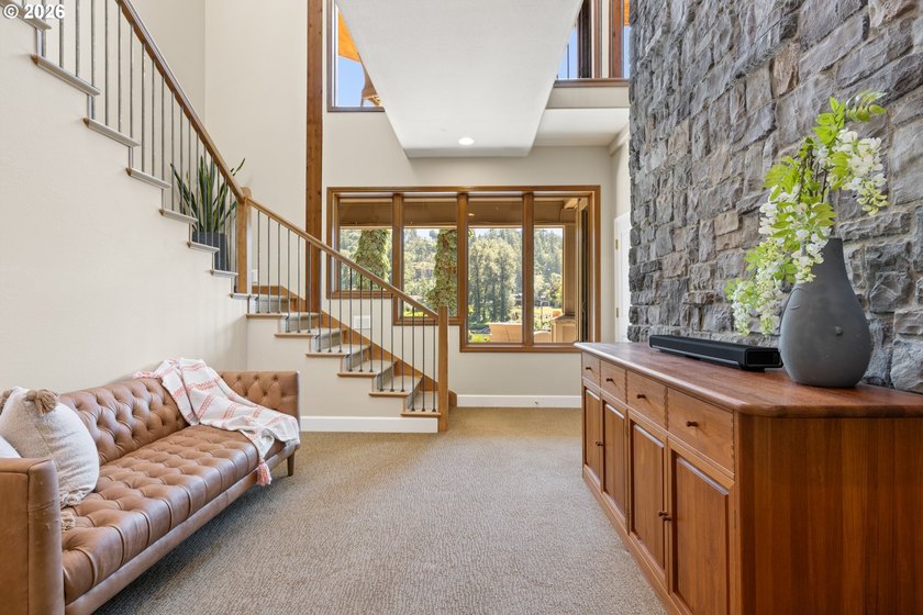 Extraordinary gated Willamette River estate on 1.56 private - photo 24