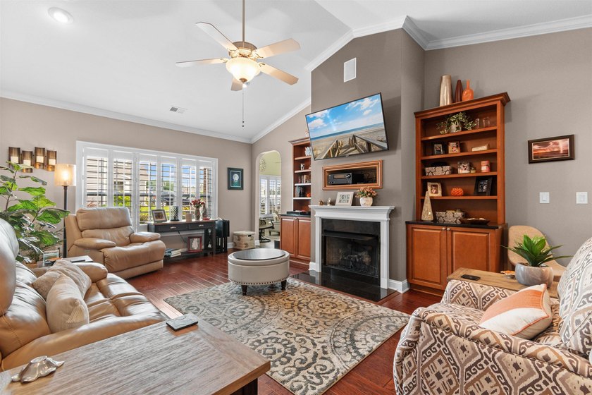Second Home Only. It is Immaculate! Welcome to effortless - photo 14