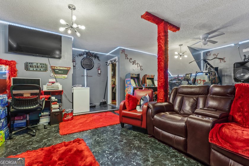 Welcome home to comfort, character, and space to truly live! - photo 33