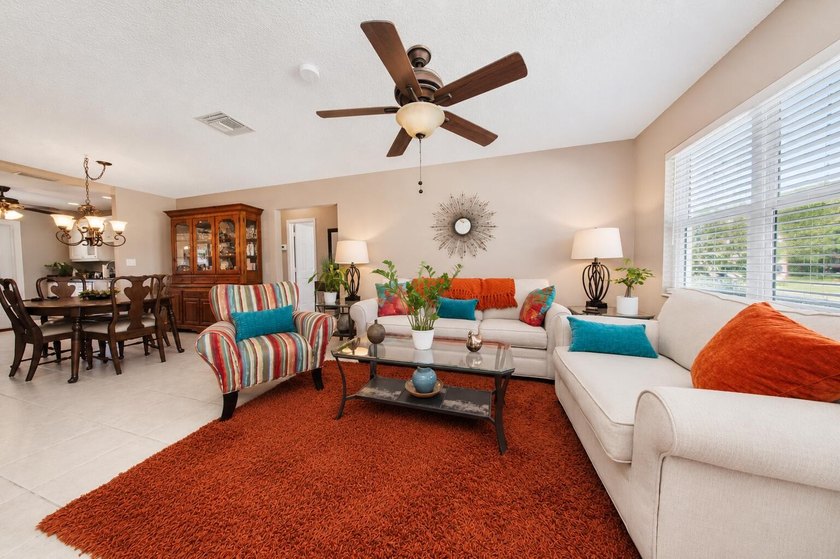 Welcome to this beautifully maintained CBS construction home - photo 11