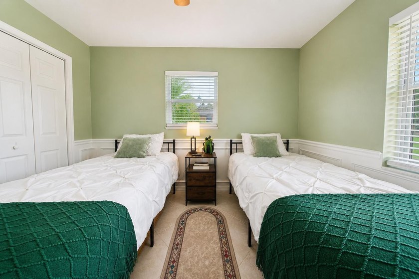 Welcome to this beautifully maintained CBS construction home - photo 19
