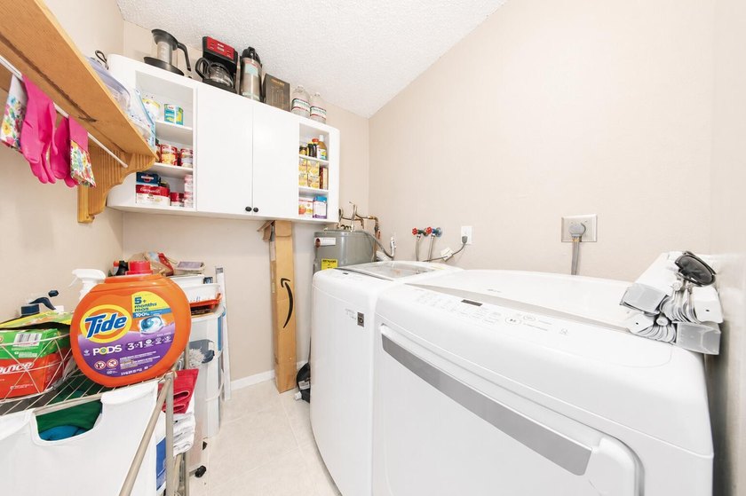 Welcome to this beautifully maintained CBS construction home - photo 37