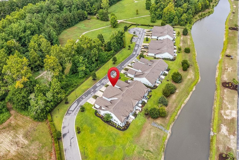 Welcome to luxury coastal living at 120 Queens Cove, Unit B - photo 50