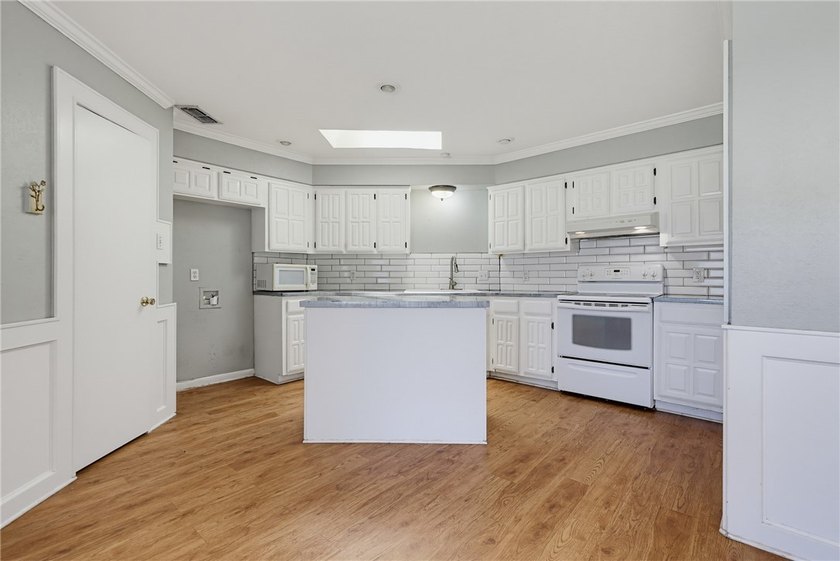 Fabulous home in desirable Wood River, just steps away from the - photo 2