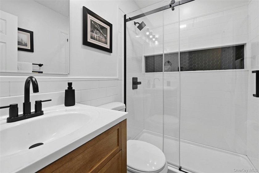Stunning, Fully Renovated High Ranch in the Heart of East - photo 23
