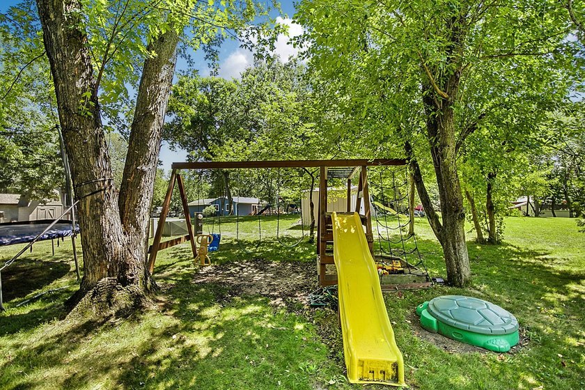 Welcome to this beautifully updated home in the highly desirable - photo 38