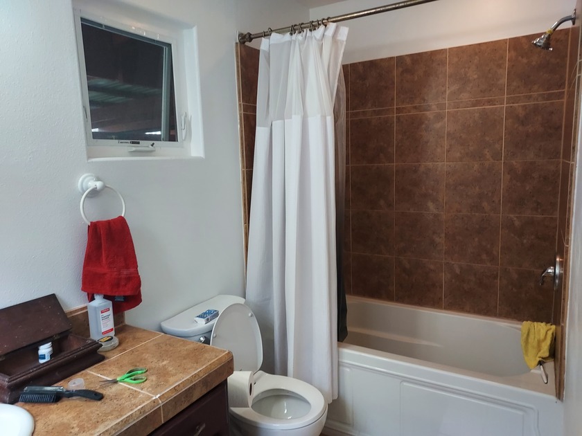 ONE OF THE FINEST AND SPACIOUS 4 BEDROOM 3 BATH WITH BEAUTIFUL - photo 12