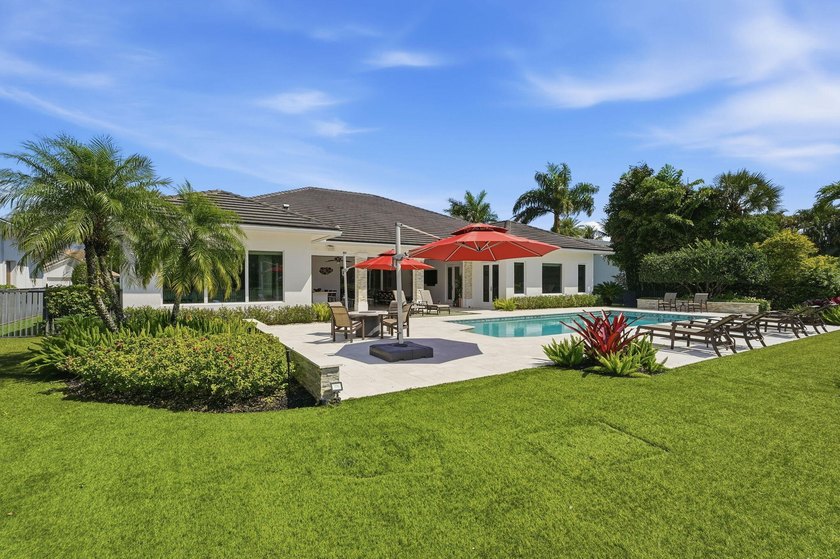 Set along one of Delaire Country Club's most coveted double - photo 12
